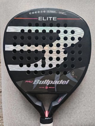 Pala de pádel Bullpadel Elite