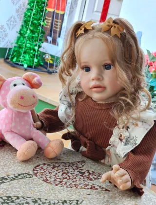 Niña Reborn 65cm