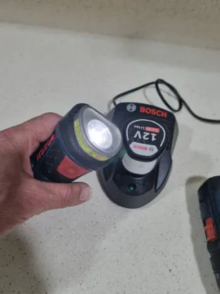 Taladro Bosch GSR 12V-15 + Linterna