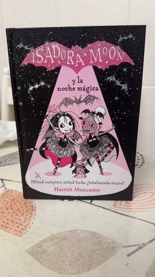 Isadora Moon y la noche mágica