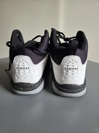 Ténis Basquetebol Tarmak 38