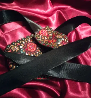 Choker in tessuto Jacquard