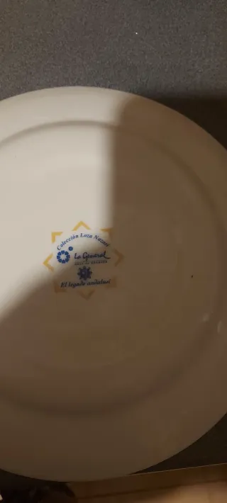 Plato decorativo nazarí azul y amarillo