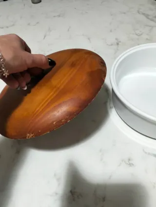 Porta biscotti in ceramica e legno