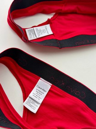 Conjunto Calvin Klein Rojo Talla XS