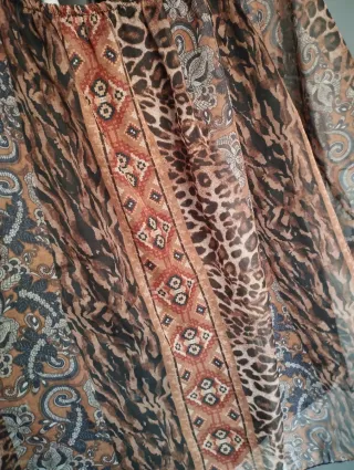 Blusa estampada manga tres cuartos