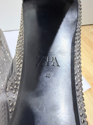 Botines calcetín Zara plateados pedrería tacón 40