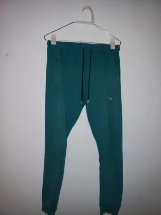 Abito sportivo Lacoste completo con felpa e pantaloni