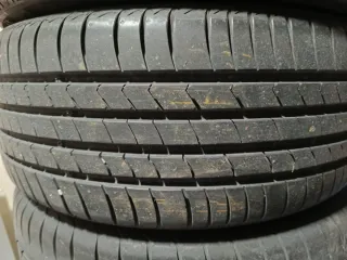 Neumáticos Kumho en buen estado 215/45R16 86H