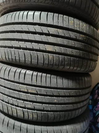 Neumáticos Kumho en buen estado 215/45R16 86H