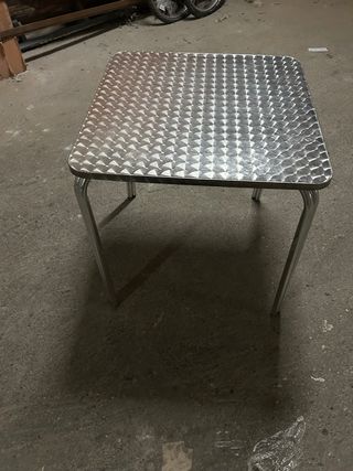 200 Sillas de terraza metálicas y ratán  15€ unid