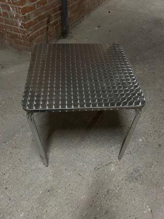 200 Sillas de terraza metálicas y ratán  15€ unid