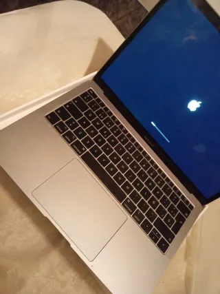 MacBook Air Apple Plata