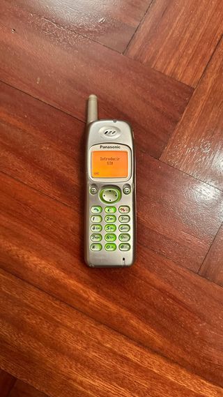 Teléfono vintage Panasonic EB-GD90 Series