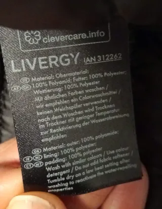 Cazadora acolchada negra hombre