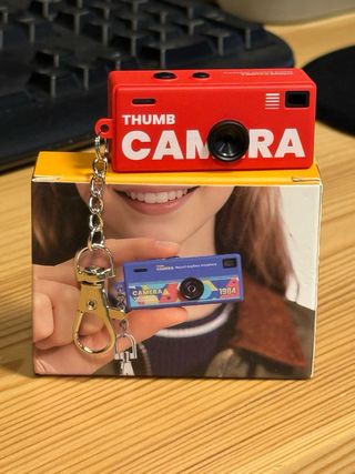 Llavero Cámara Digital Retro. Nuevas a estrenar