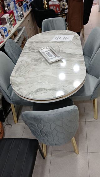 Mesa y 6 Sillas Turcas Mármol y Terciopelo
