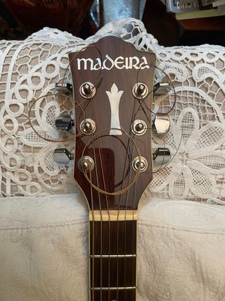 Guitarra Acústica Madeira