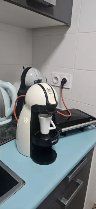 La cafetera  Nescafé Dolce Gust