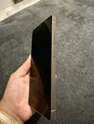 Samsung Galaxy S25 Ultra con S Pen