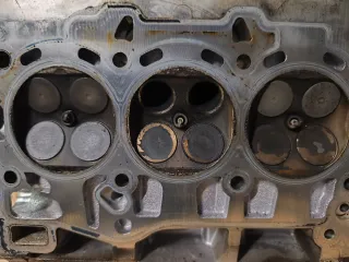 Culata Seat Audi Skoda 040.105.404.F motor chy