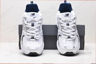 New Balance 530 Blanco y Azul Talla 39.5