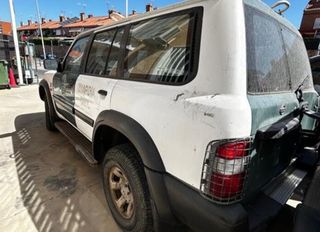 Paragolpes Nissan 85014VB020 85031VB000 85030VB000