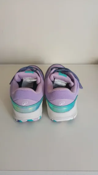 Zapatillas niña nuevas