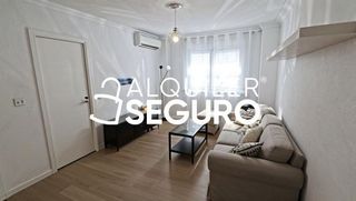 Piso en alquiler en Cruz Roja en Sevilla