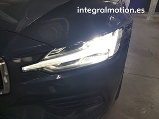 Volvo V60 2.0 D3 Momentum Pro
