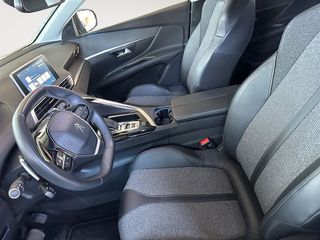 Peugeot 3008 Hybrid 225 e-EAT8 Allure
