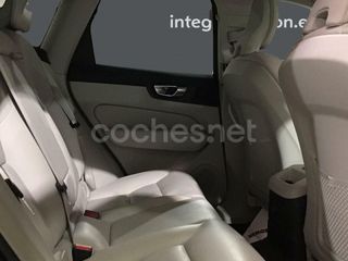 Volvo XC60 PLUS DARK