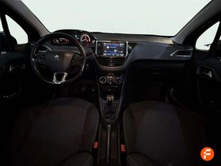 Peugeot 208 5P ALLURE 1.2L PureTech 60KW (82CV)