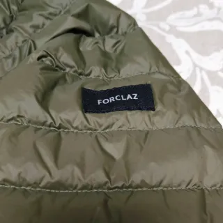 Plumas verde Decathlon impermeable