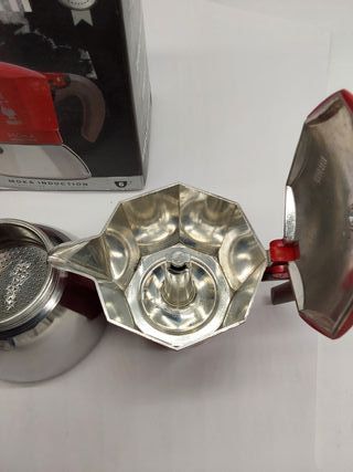 Bialetti - Cafetera Moka de Inducción, Adecuada para todo tipo de Placas, 6 Tazas de Café Espresso (280 Ml), Rojo