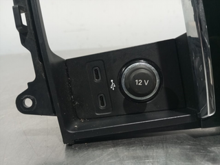 CENICERO SKODA KAROQ (NU) DTR 566863071