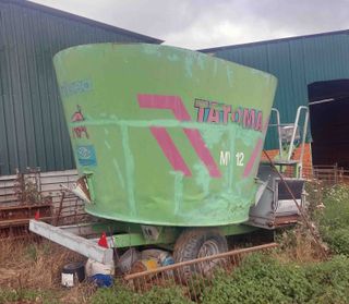 Unifeed Tatoma 12 m3.