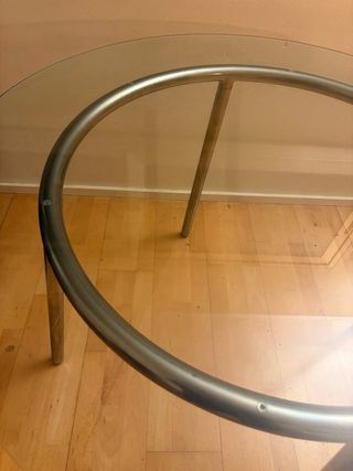 Mesa redonda cristal y metal