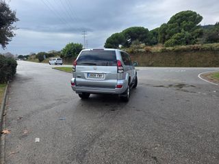 179.400 Kms 8 plazas Toyota 2007 6 velo
