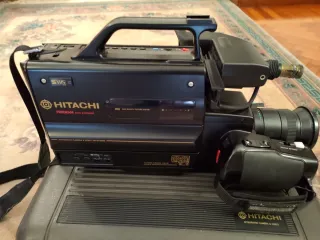 Telecamere Hitachi SVHS con valigetta