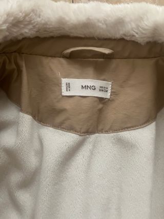 Abrigo gabardina Mango
