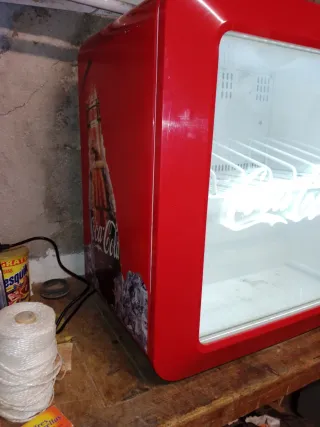 Nevera Coca-Cola Roja