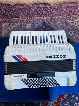Acordeón Hohner Concerto III