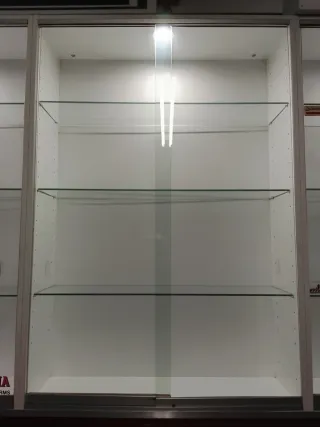 Vitrinas expositoras con luz