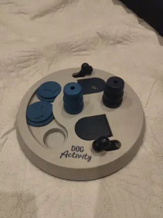 Juego interactivo para perros