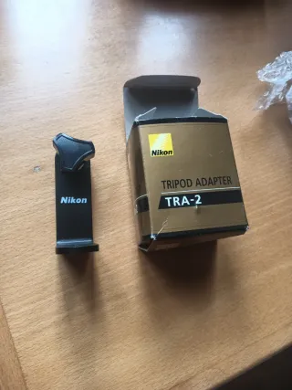 Prismáticos Nikon Aculon 10-22x50