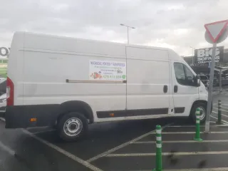 Alguiler Furgon con conductor mudanzas portes etc