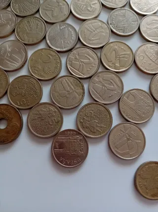 Lote de monedas variadas