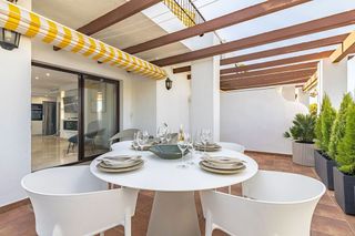 Piso en venta en Lomas de Marbella Club - Puente Romano en Marbella