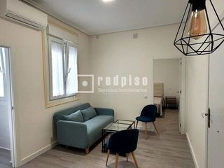Piso en alquiler en Universidad - Malasaña en Madrid